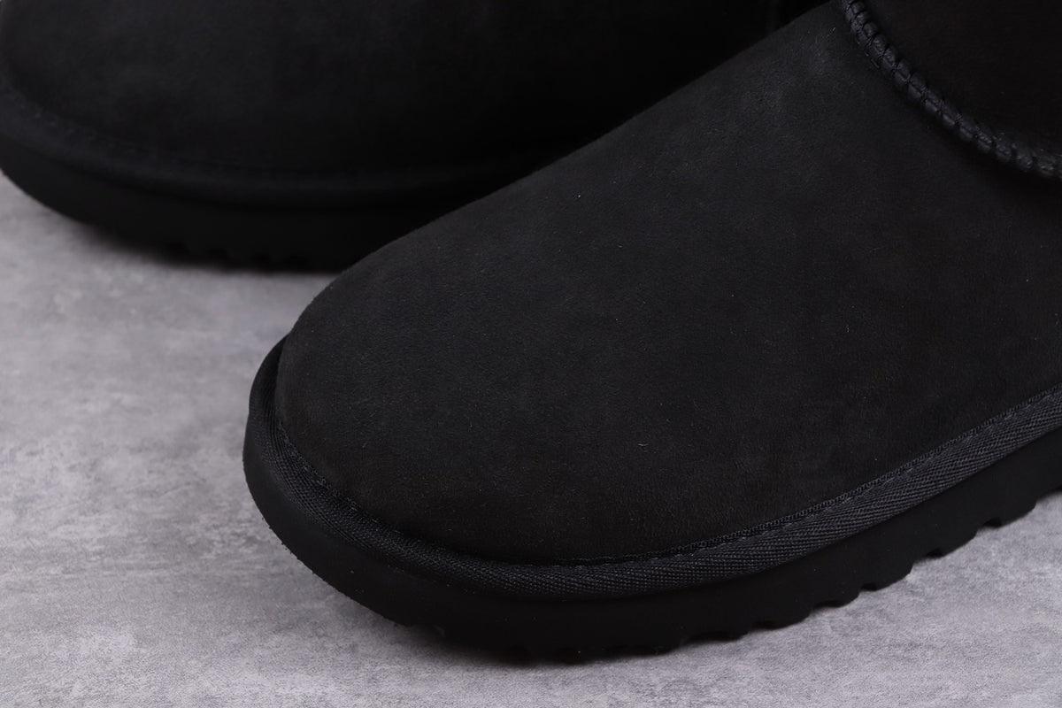 6223 Classic Short II Boots – Black