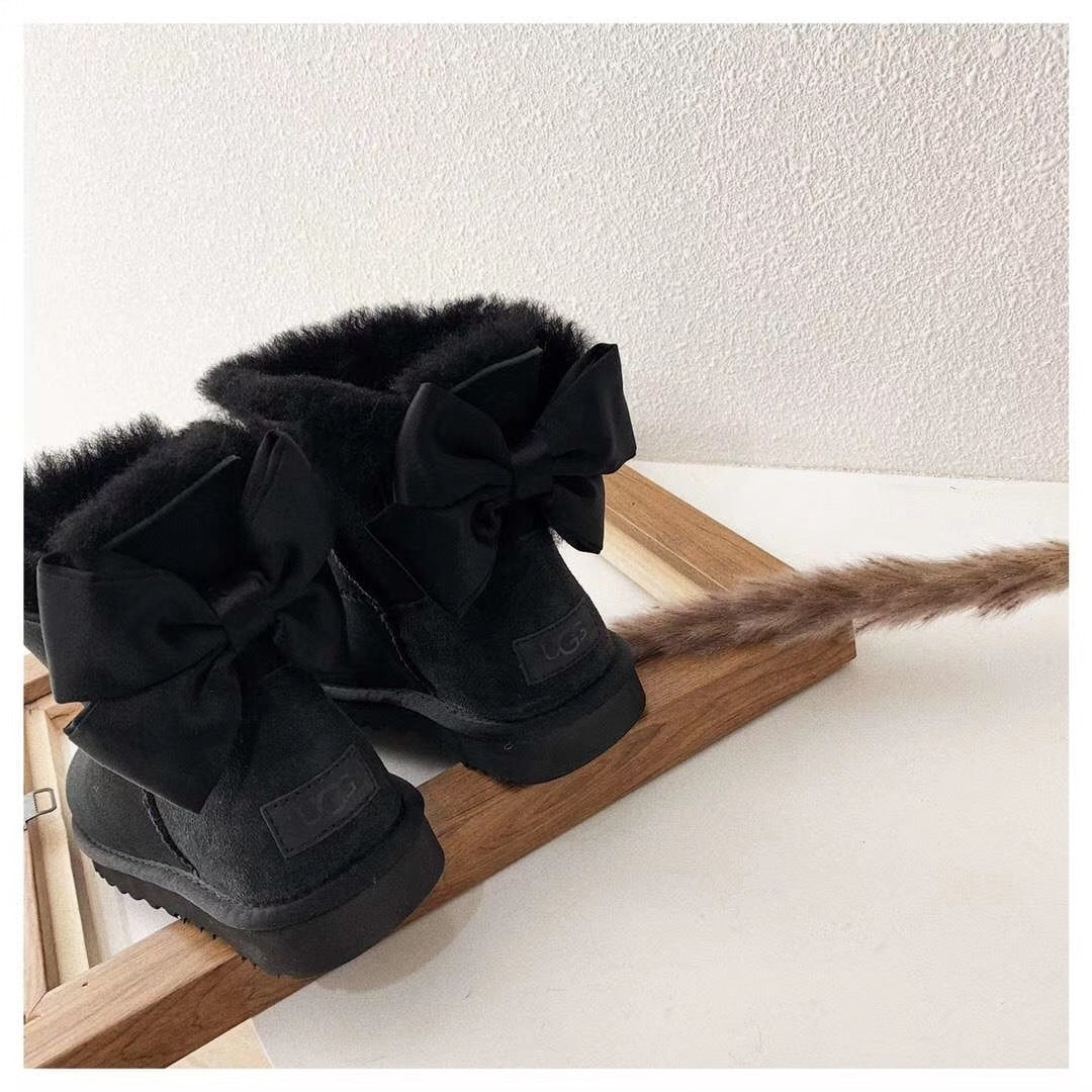 3130 Bow-Detail Ankle Boots – Black