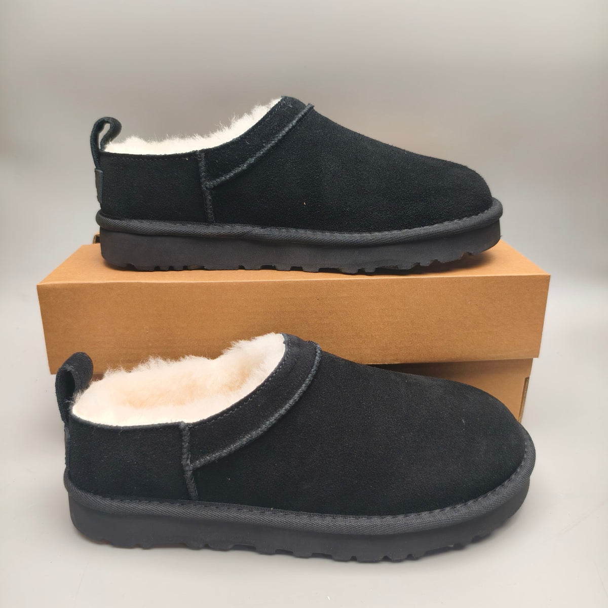 3891 Women's Classic Slip-On Shoes – Black