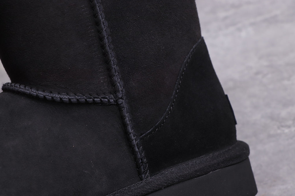 6223 Classic Short II Boots – Black