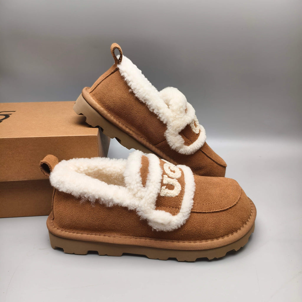 2939 Large-Logo Closed-Back Casual Shoes – Chestnut