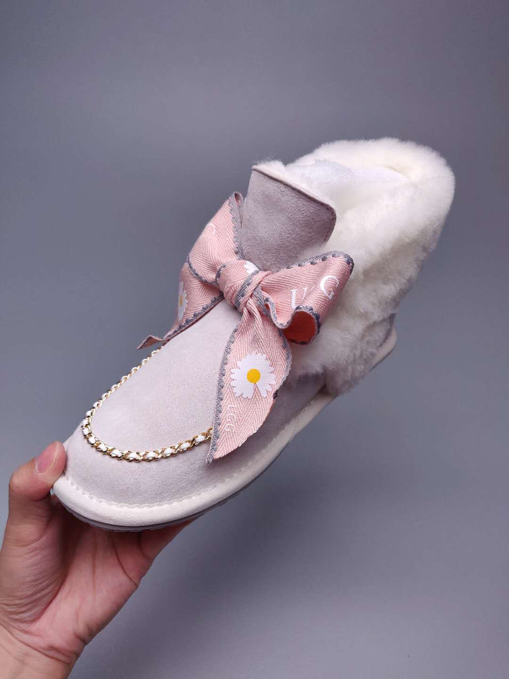 7888 Daisy Chain-and-Ribbon Detail Shoes – Milkshake White
