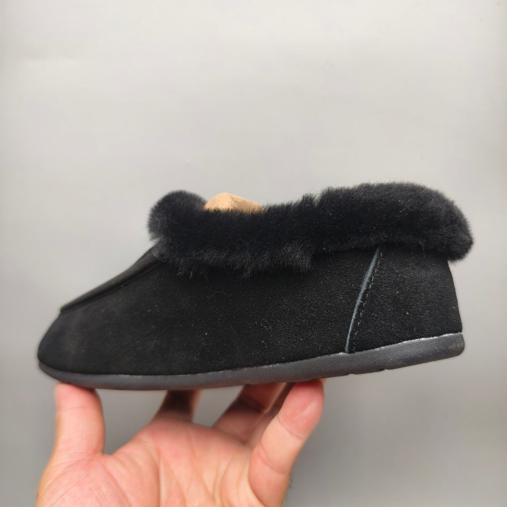 1391 Slip-On House Shoes – Black