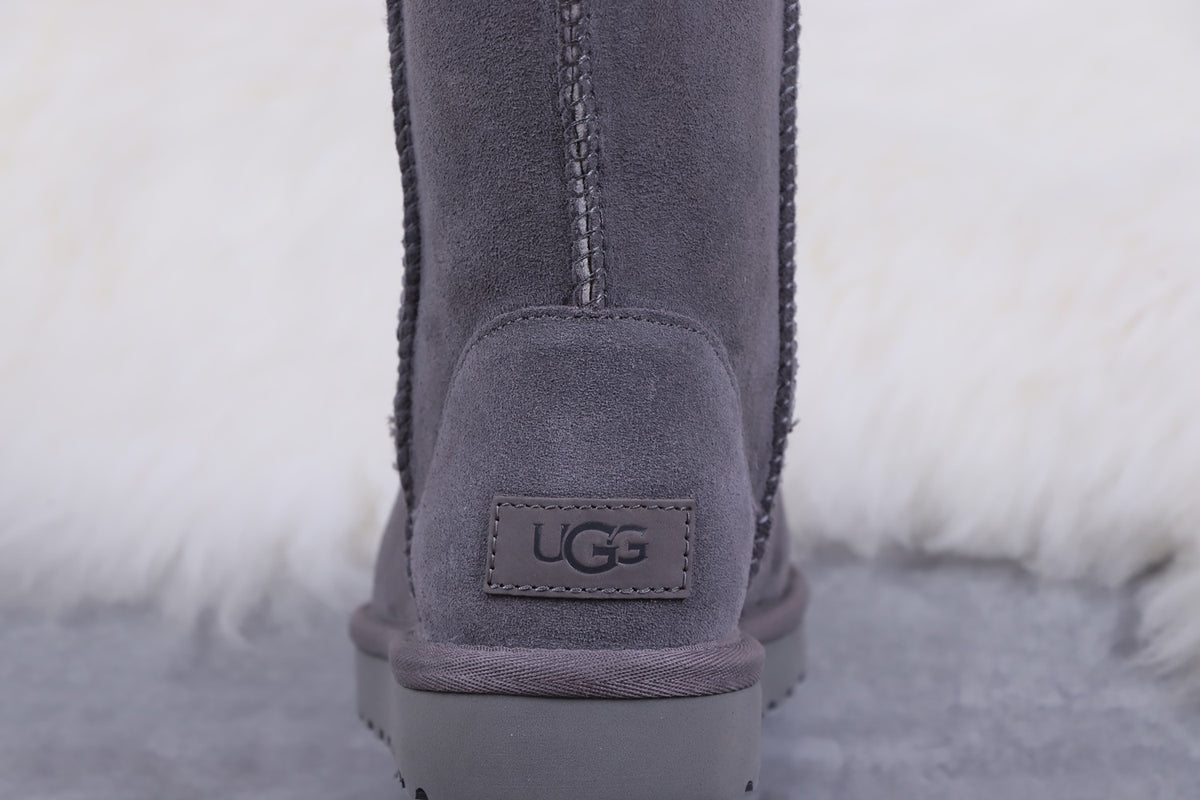 6223 Classic Short II Boots – Gray