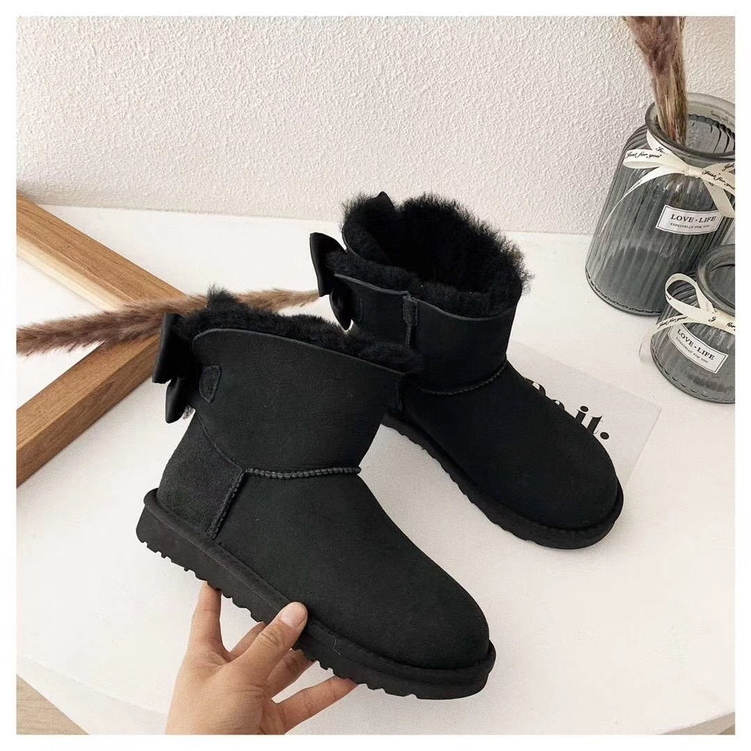 3130 Bow-Detail Ankle Boots – Black