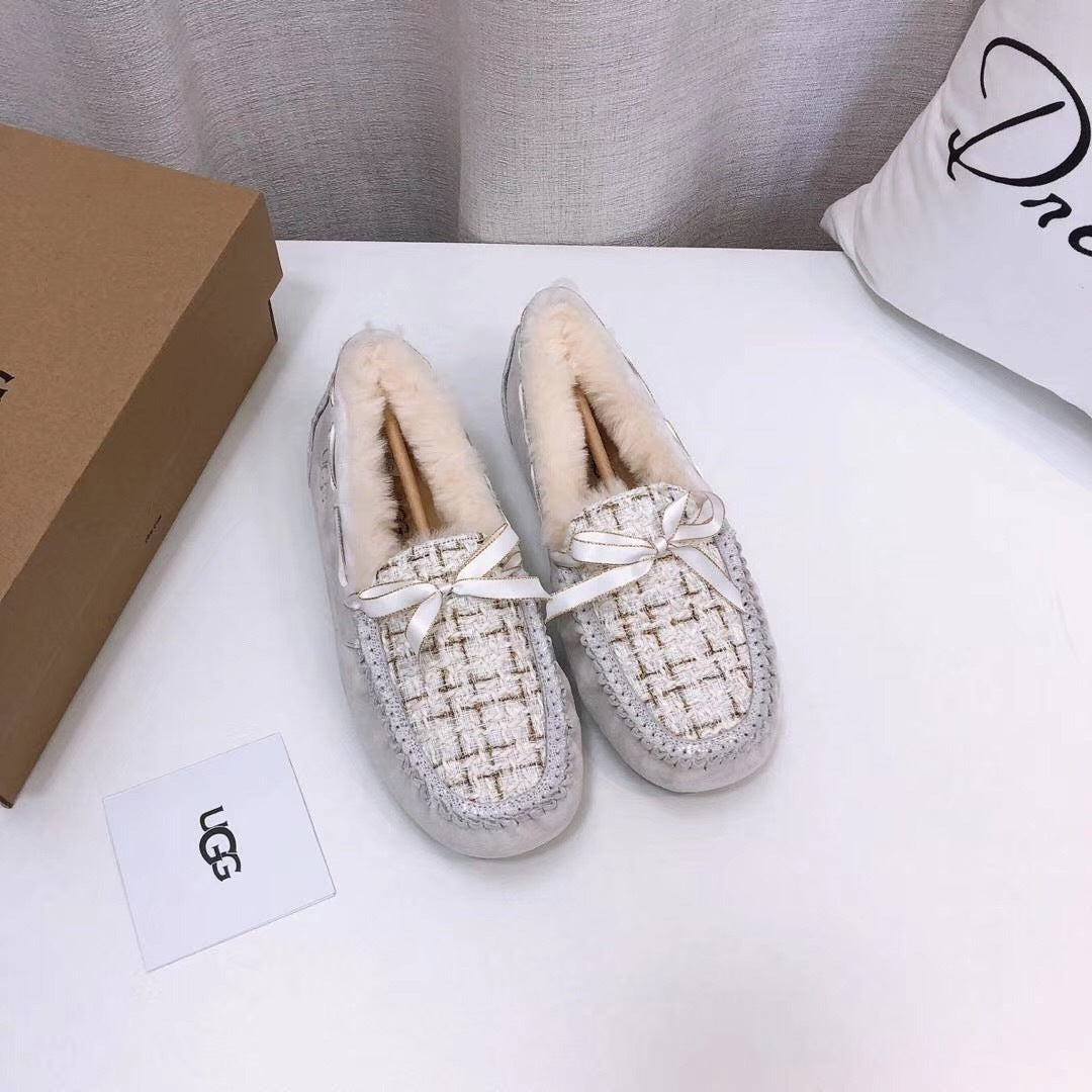 5623 Chic Moccasin-Style Shoes – Pearl White