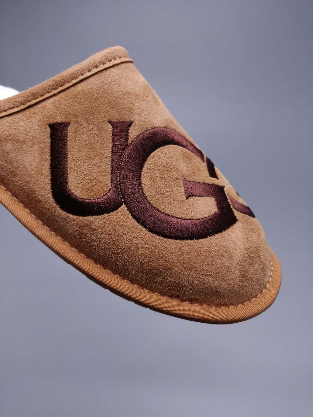 2593 Large G Indoor Slippers – Chestnut