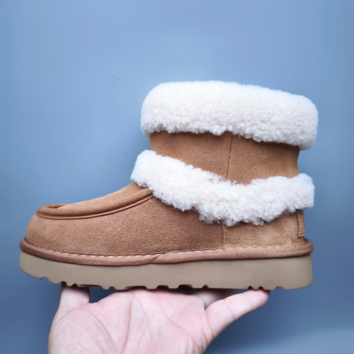 5410 Curly-Texture Large-Logo Mid-Top Boots – Chestnut