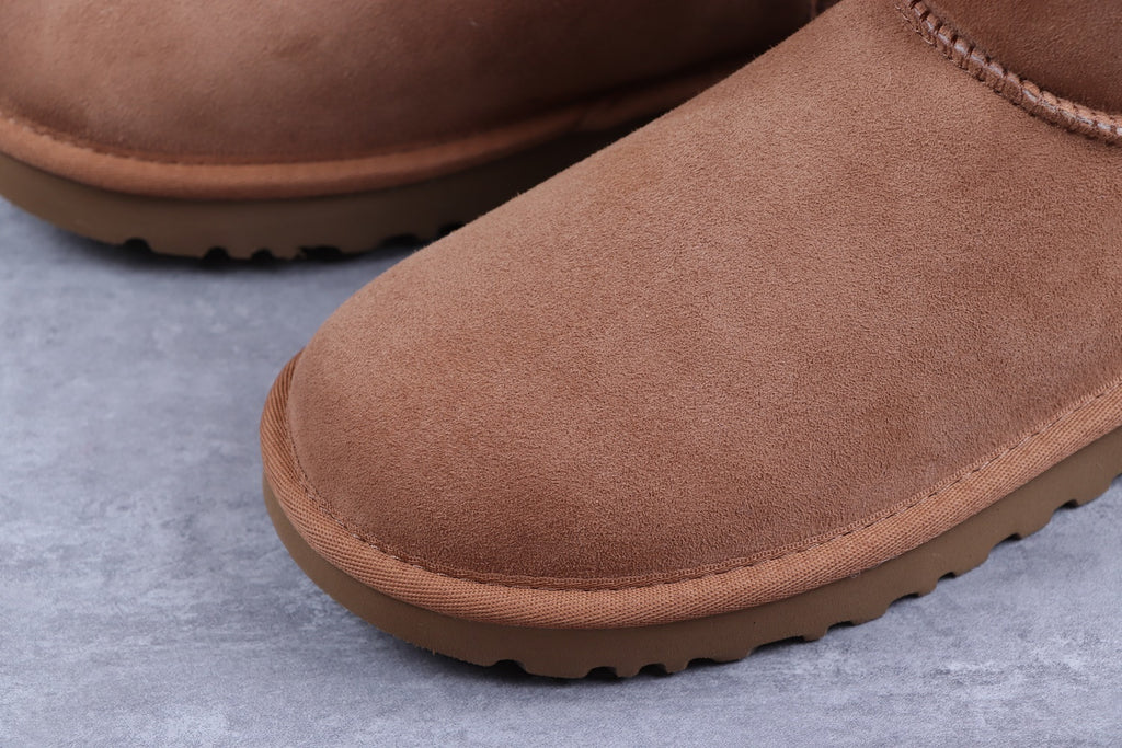 6223 Classic Short II Boots – Chestnut