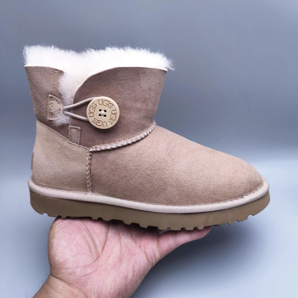 6422 Stain-Resistant New Classic Boots – Sand