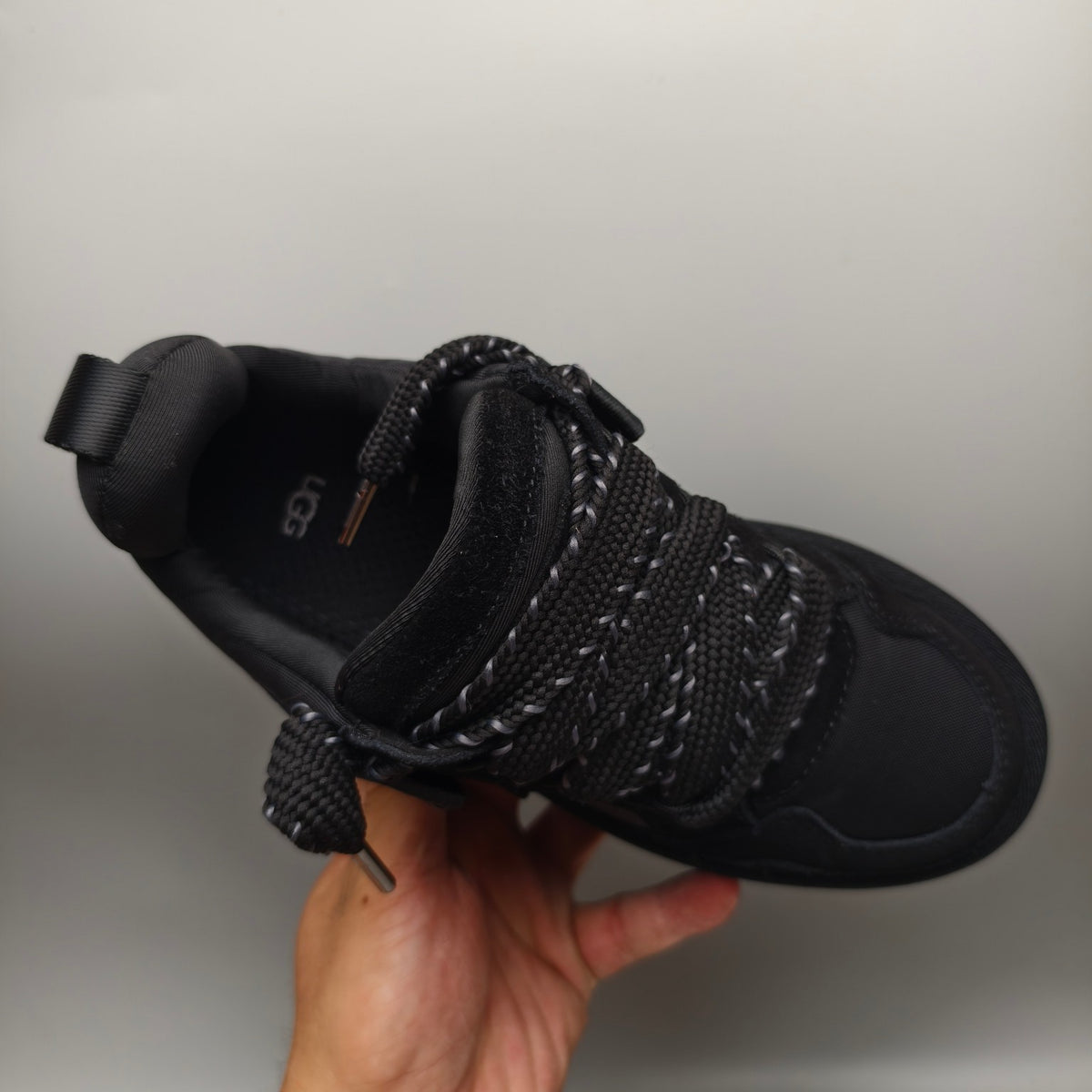 1541 Chunky Platform Lace-Up Sneakers – Black