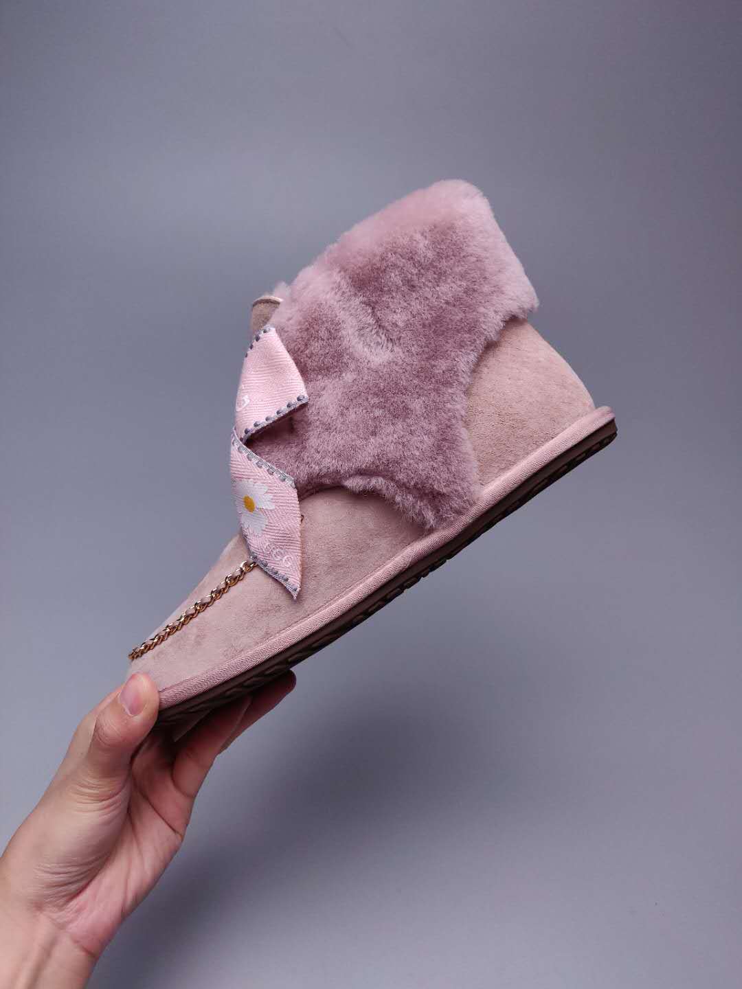 7888 Daisy Chain-and-Ribbon Detail Shoes – Dusty Pink