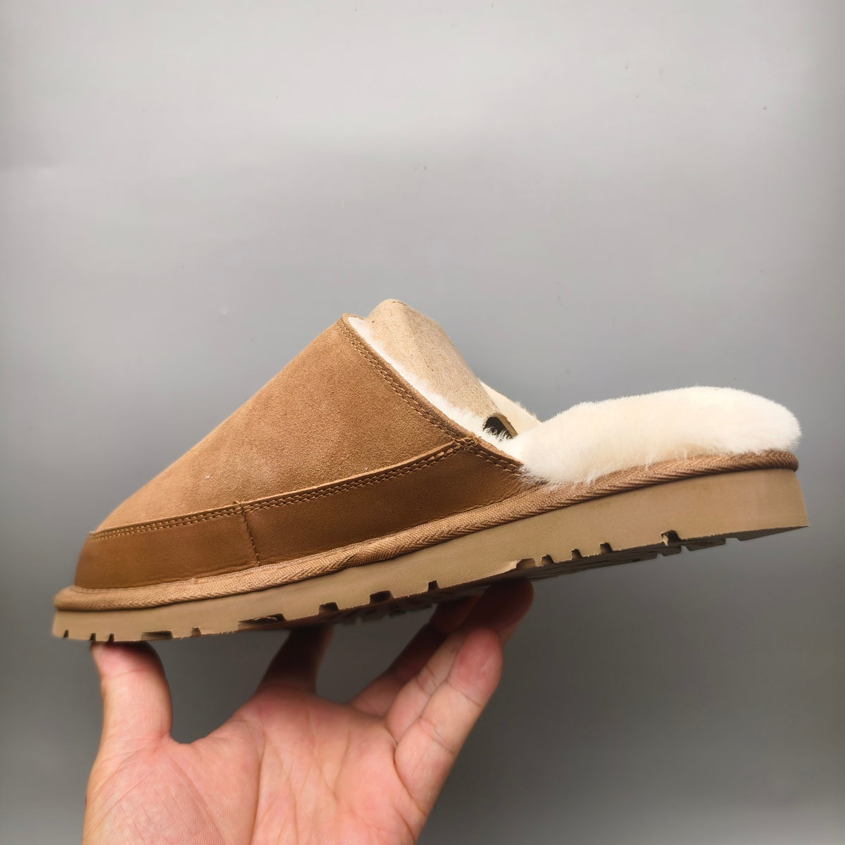 4585 Men's Ultra-Light Fluffy Casual Slippers – Chestnut