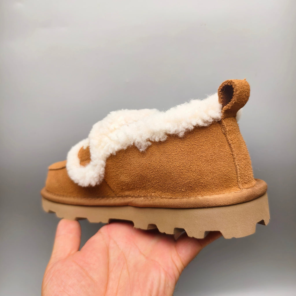 2939 Large-Logo Closed-Back Casual Shoes – Chestnut