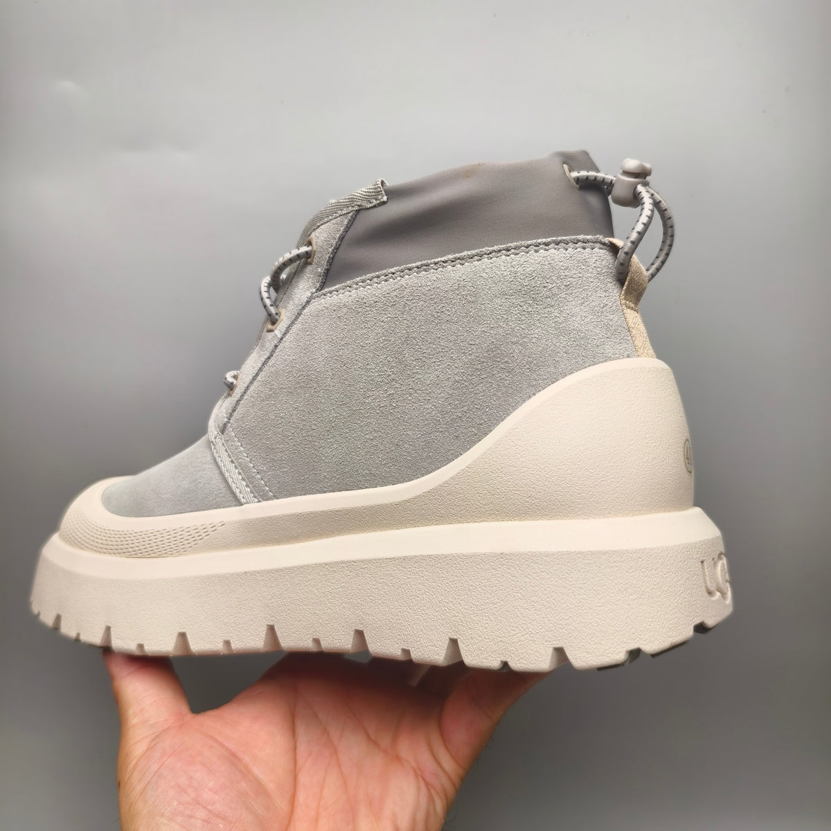 3991 High-Top Casual Shoes – Light Gray