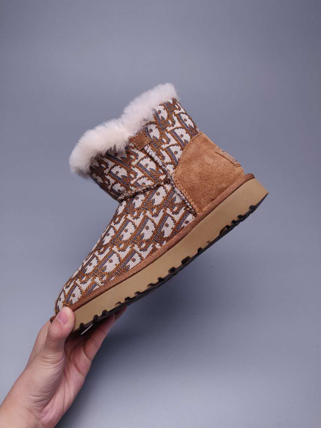 6554 Fabric-Texture Shoes – Chestnut