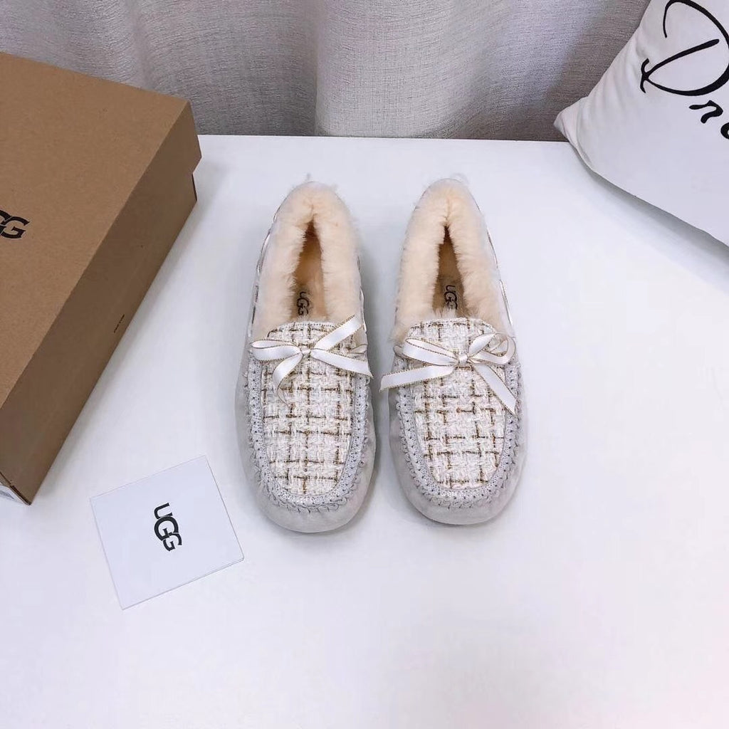 5623 Chic Moccasin-Style Shoes – Pearl White