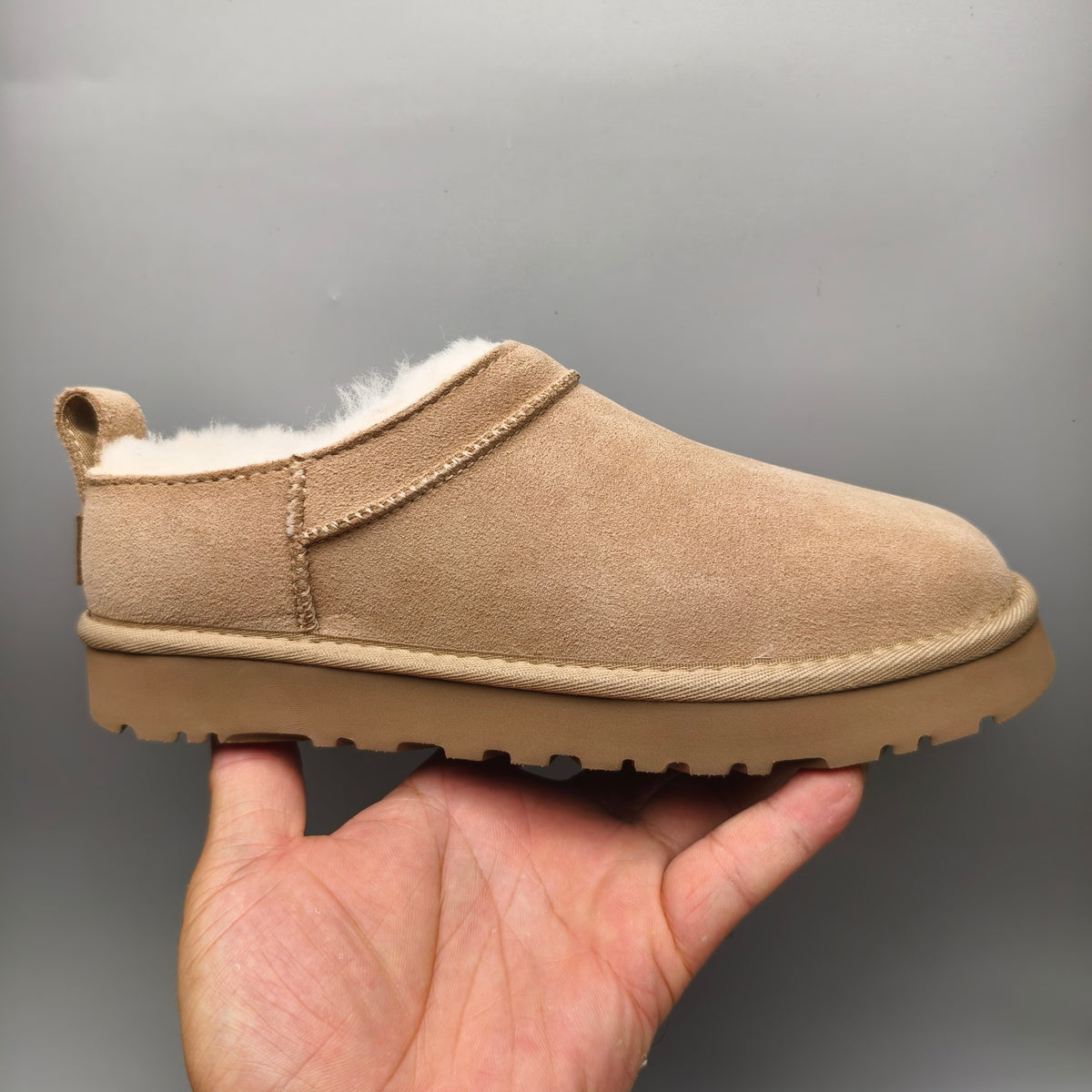 3891 Women's Classic Slip-On Shoes – Sand