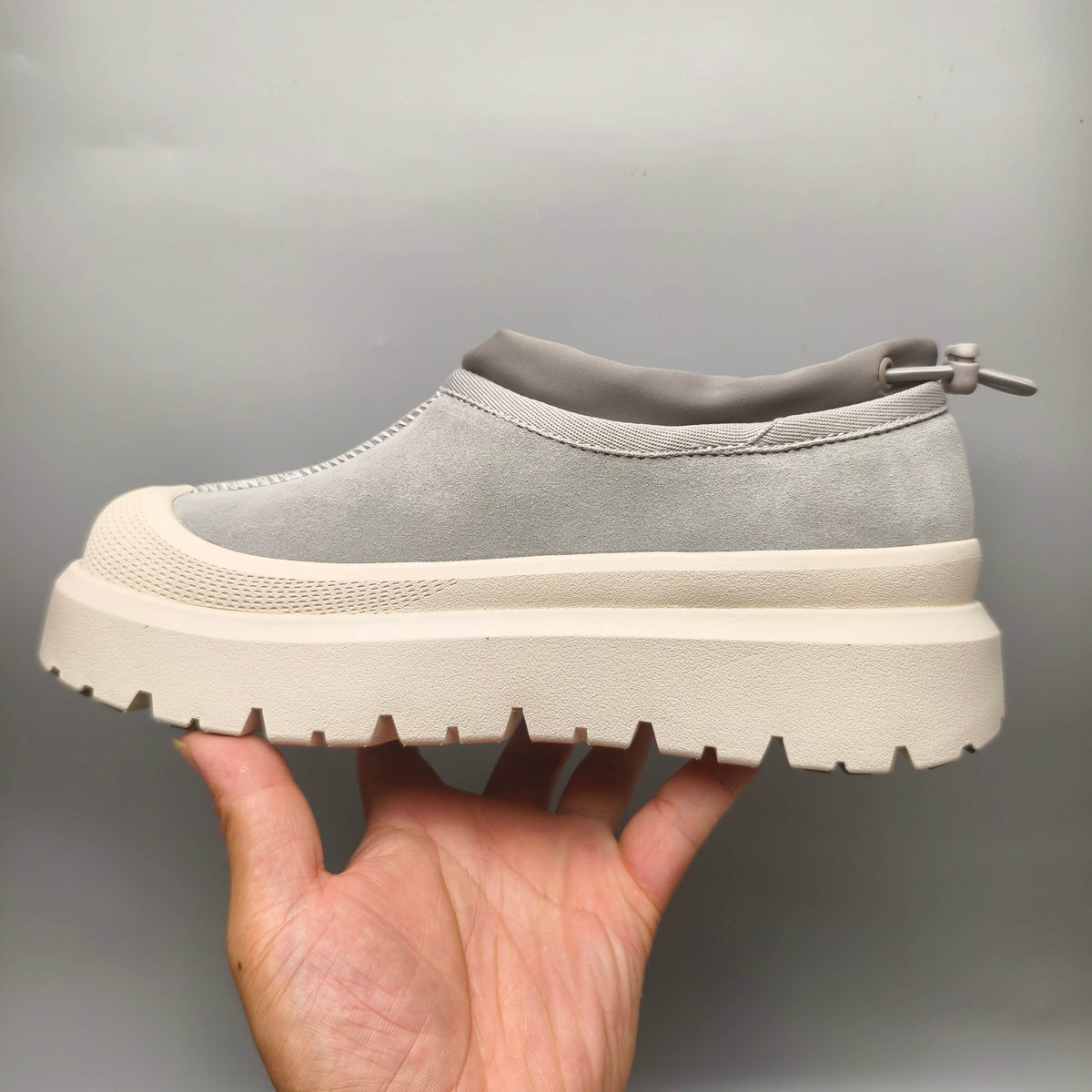 4096 Slip-On Casual Shoes – Light Gray