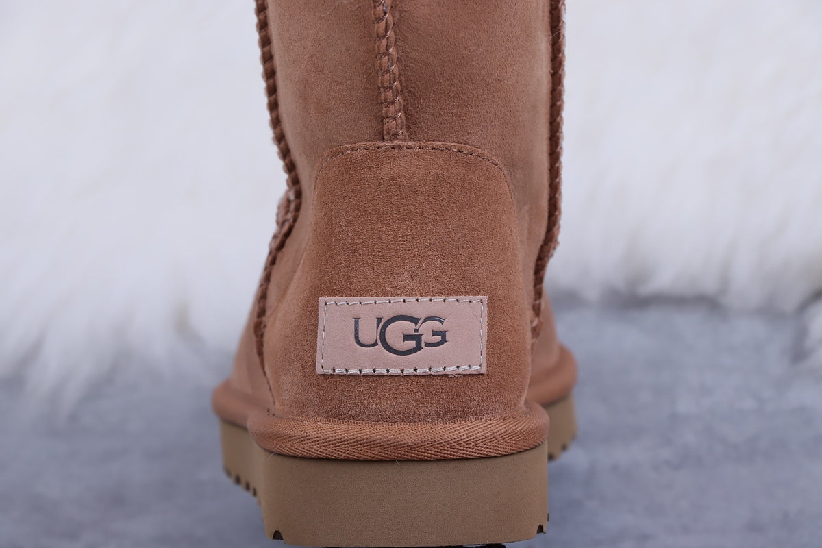6223 Classic Short II Boots – Chestnut