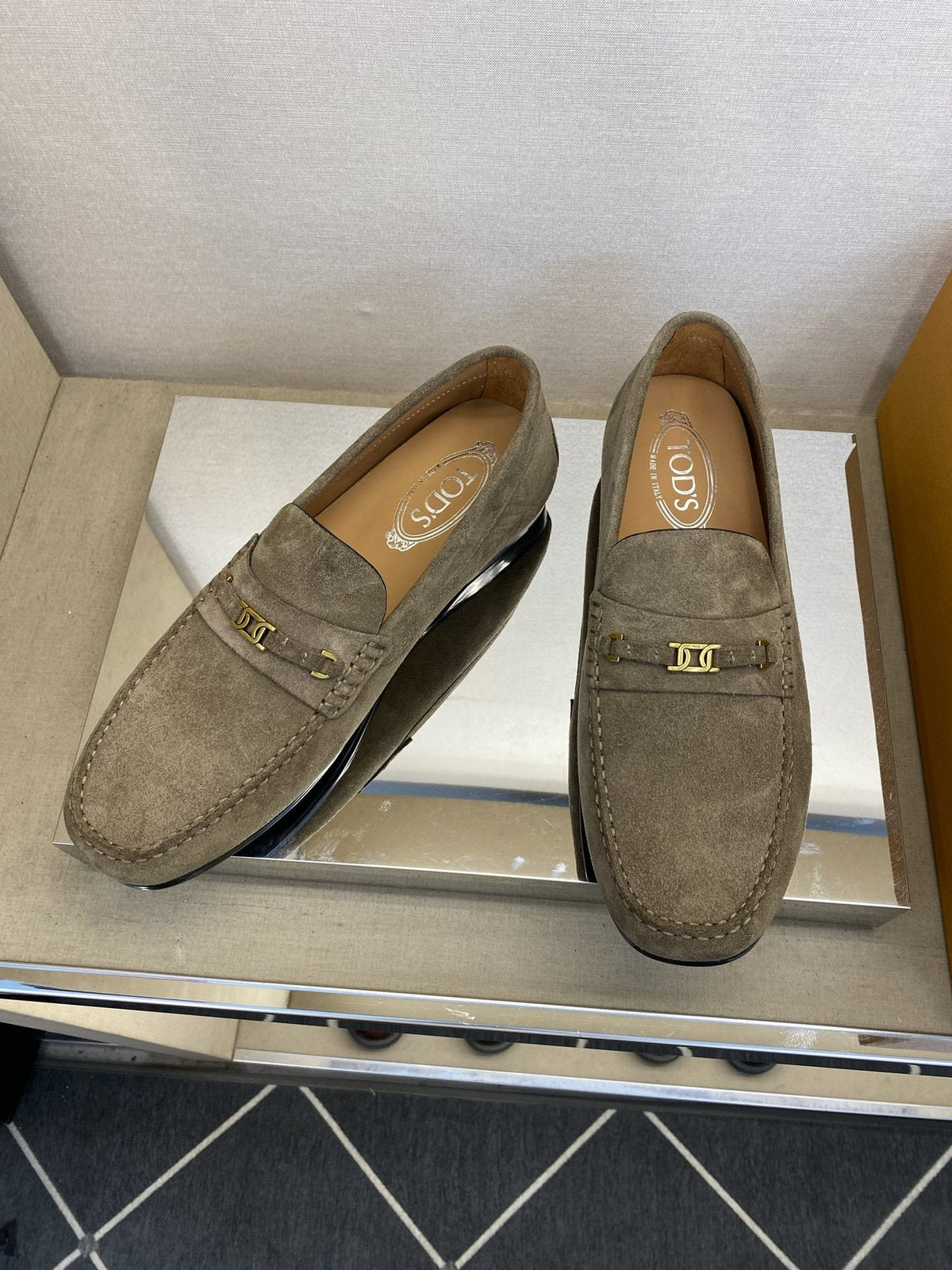 TOD'S Men's Gold-Tone Hardware Loafers