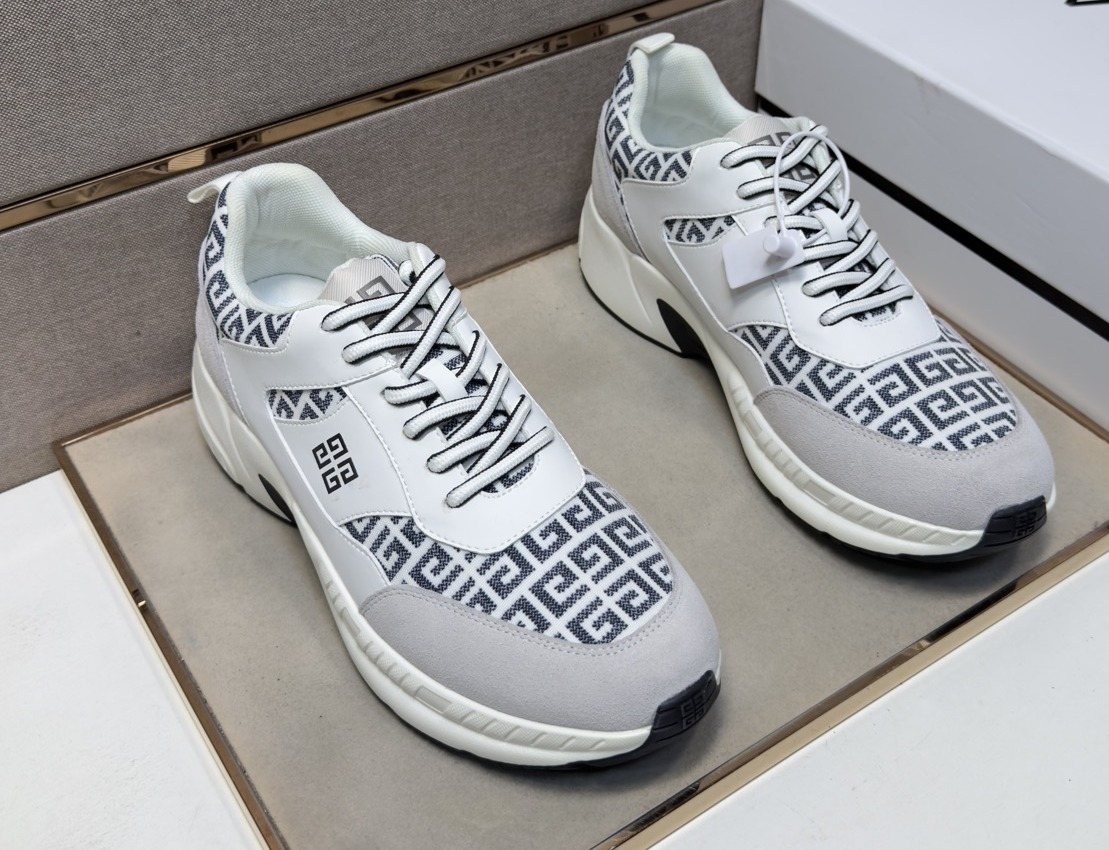 Givenchy Geometric Panel Low-Top Sneakers